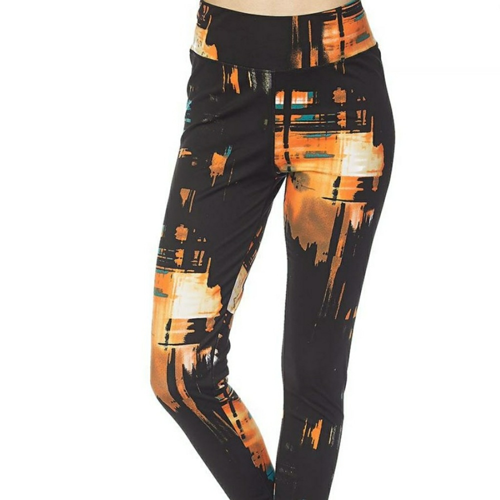 Gym day orange fitness pants.